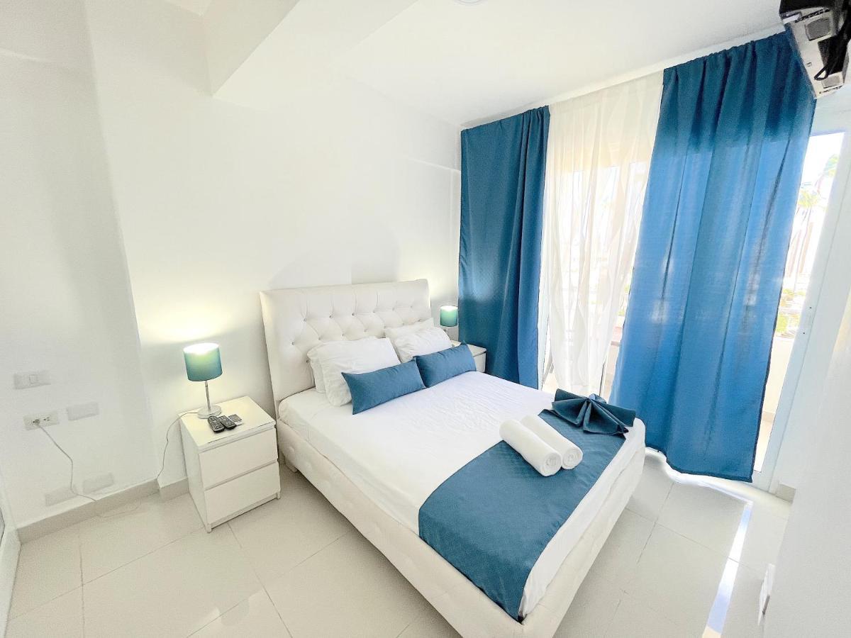Rooftop Pool Ducassi Studio Suites Deluxe Beach Club & 5* Punta Cana