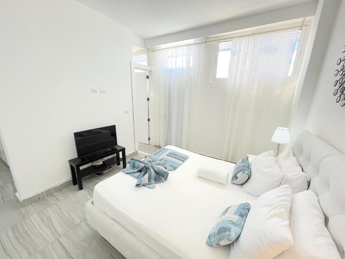 Rooftop Pool Ducassi Studio Suites Deluxe Beach Club & 5* Punta Cana