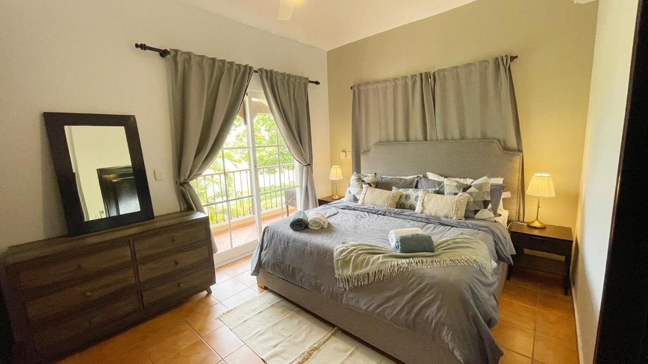 Cozy Golf Course View In Apartment *