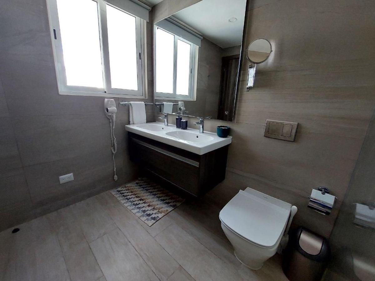 Apartment Beach-style 2br Across From Hard Rock *