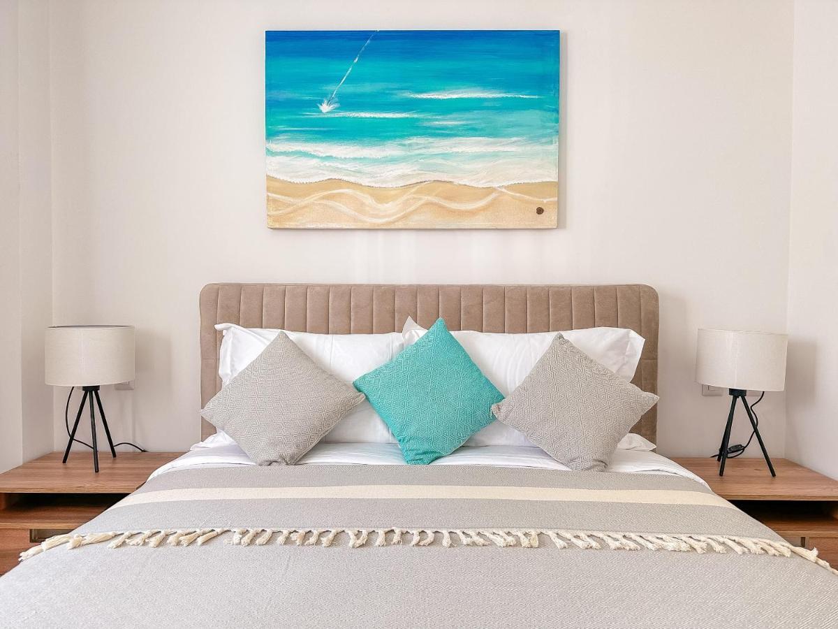 Apartment Fantastic Brand New Beach