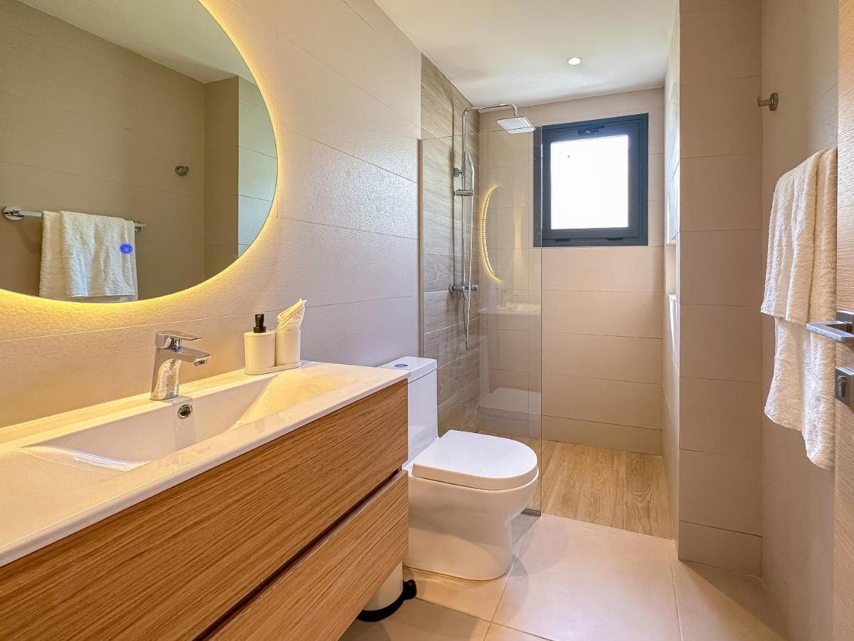 Fantastic Brand New Beach Apartment