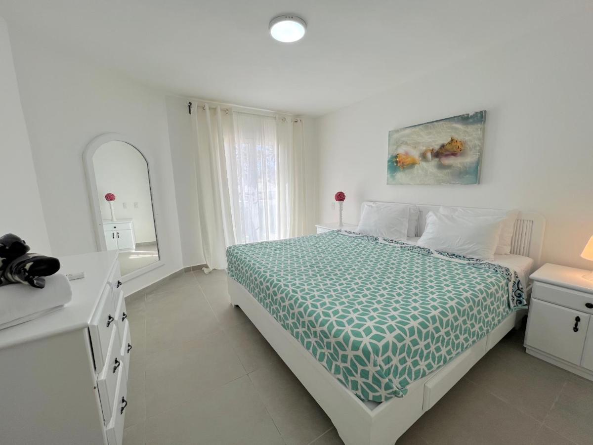Hotel Deluxe Villas Bavaro & - Price For Long Term Vacation 5*