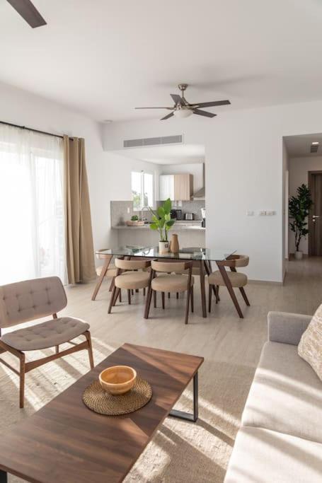 Modern & Relaxing Penthouse And Golf View Apartment *