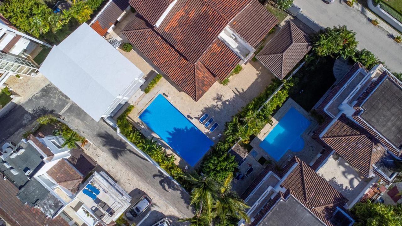 Huge 8-bedroom With Private Pool - Corales