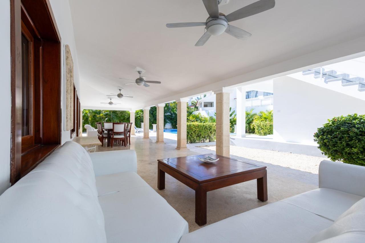 Villa Huge 8-bedroom With Private Pool - Corales Punta Cana