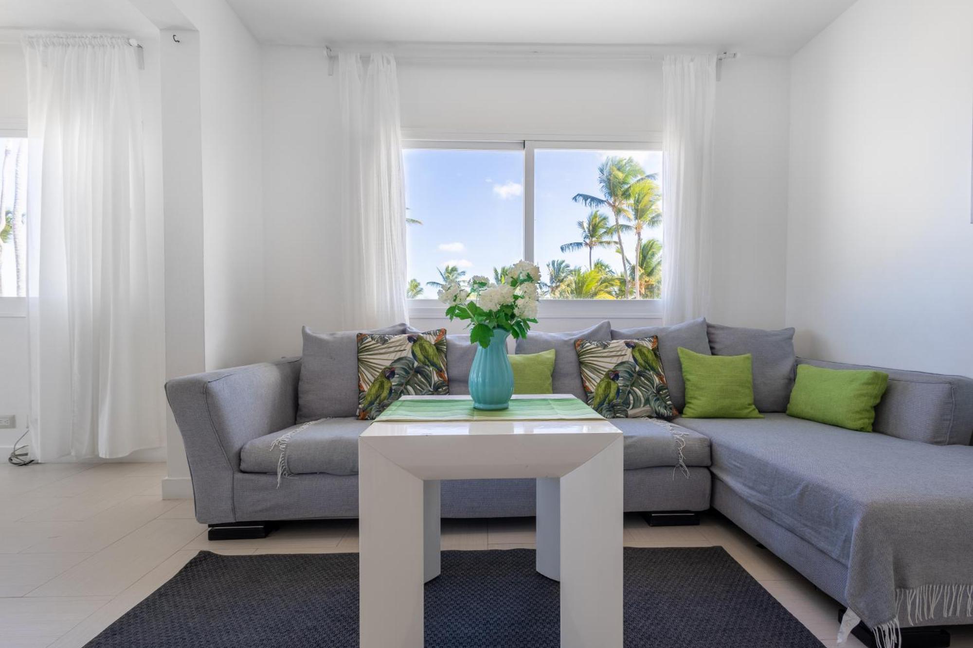 Apartment Beachfront For Rent - Ocean View, Private Terrace, And Bbq *