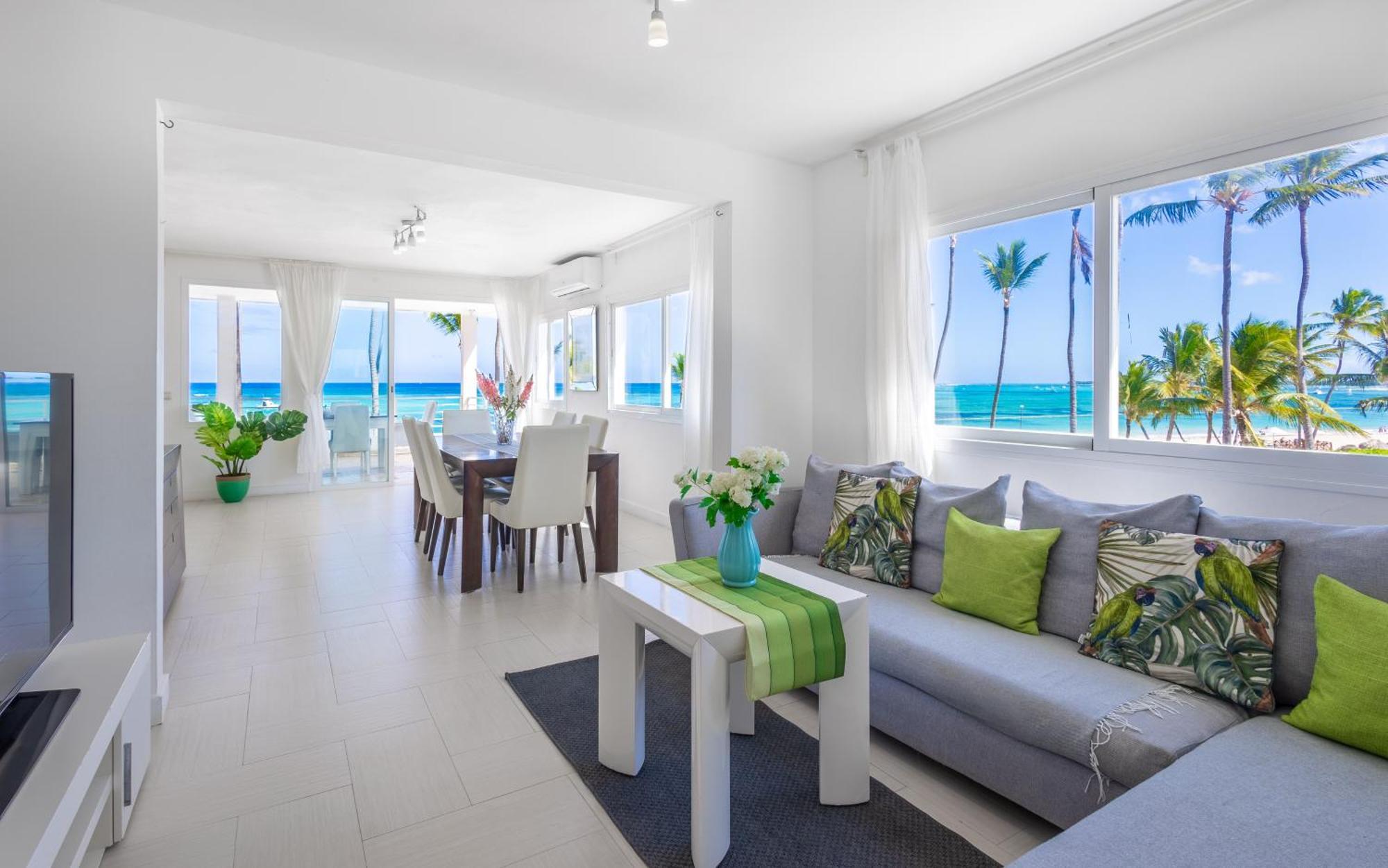 Beachfront For Rent - Ocean View, Private Terrace, And Bbq *