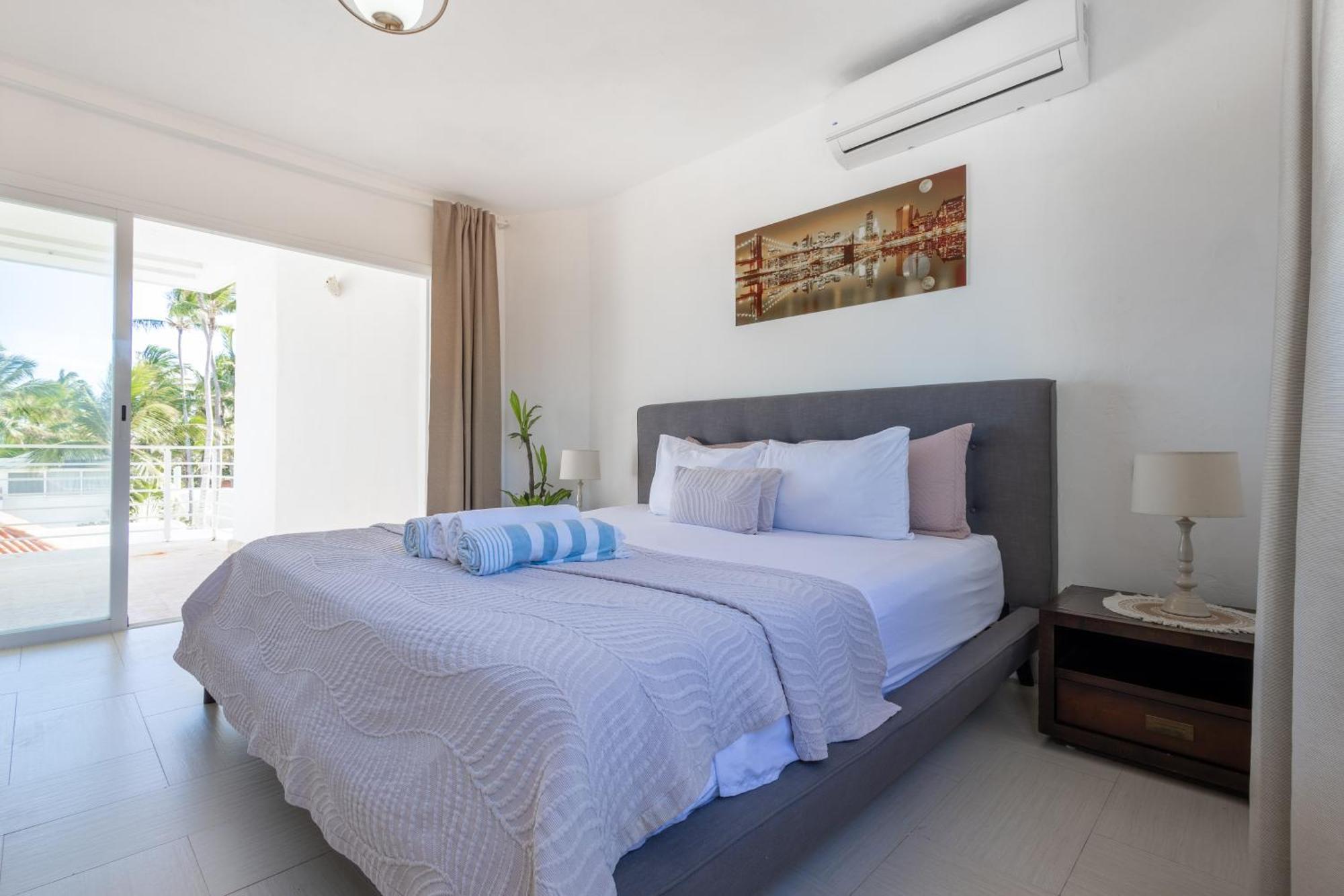 Apartment Beachfront For Rent - Ocean View, Private Terrace, And Bbq Punta Cana