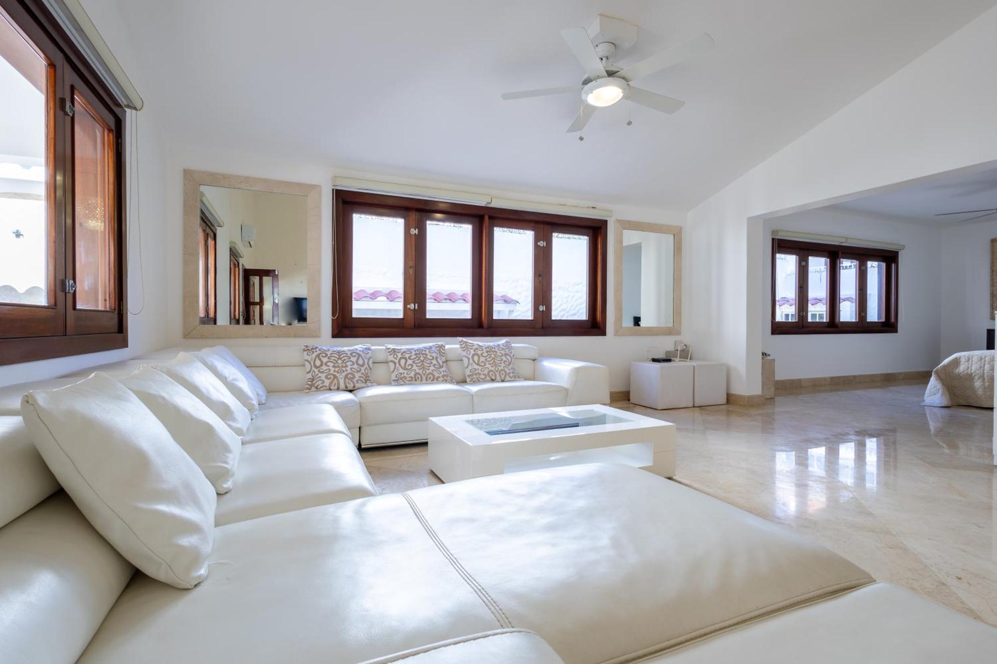 Huge 8-bedroom With Private Pool - Corales Villa Punta Cana