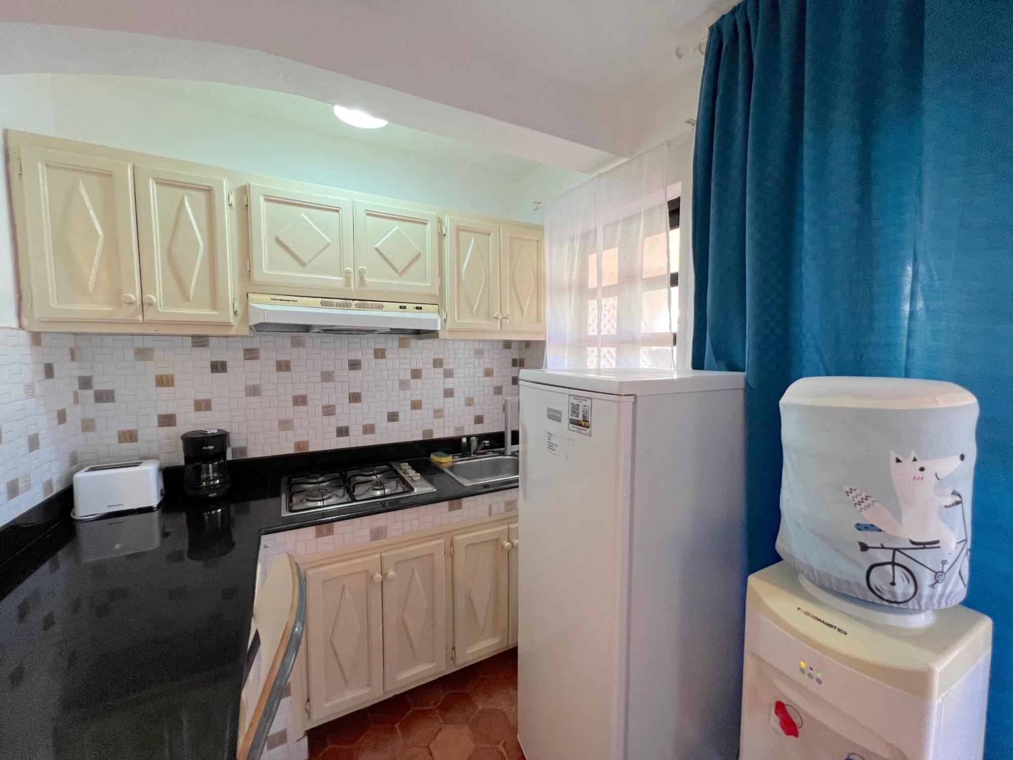 Corales Villas And Suites - Club, Spa, Restaurants