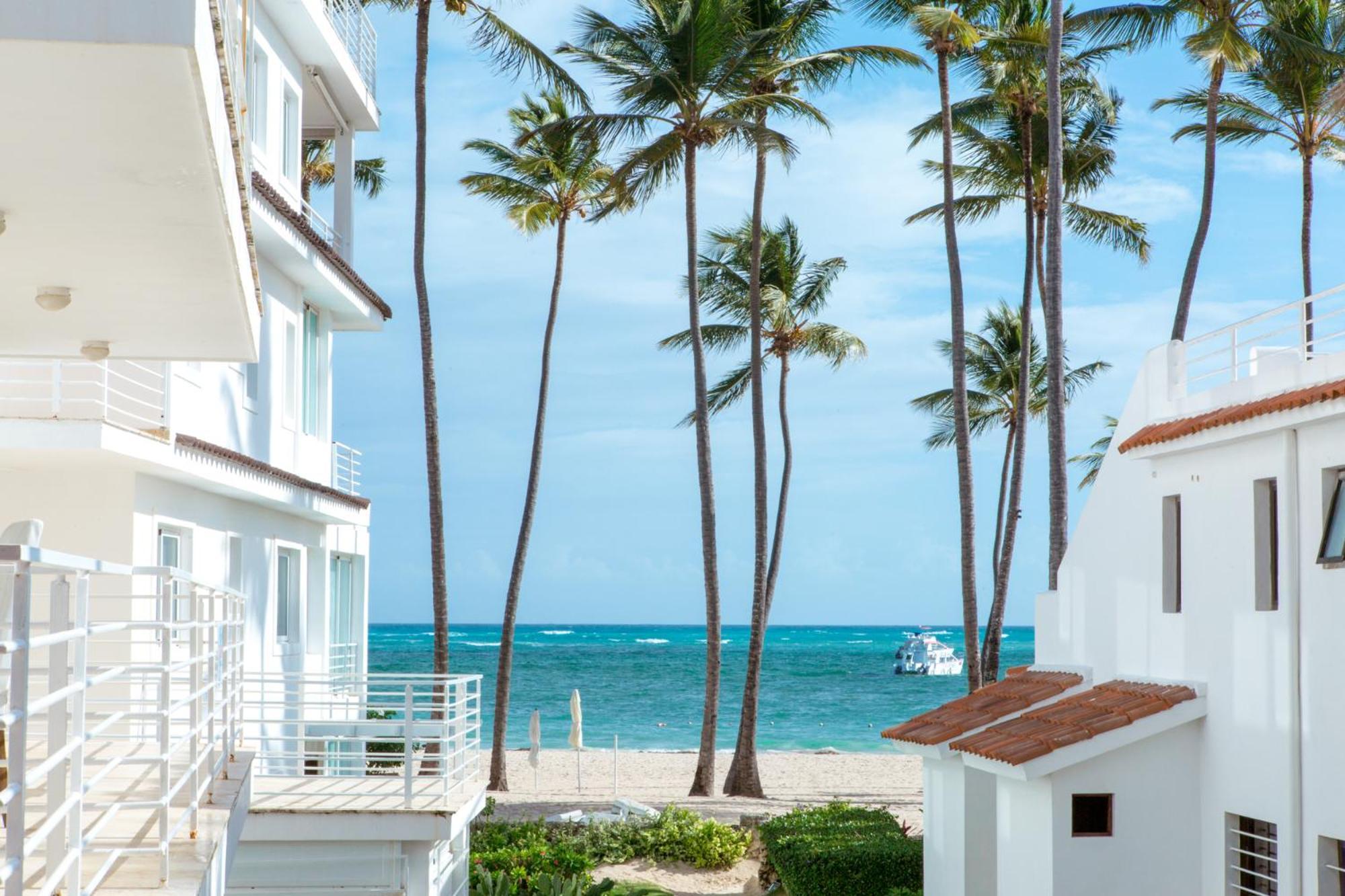 Coral Villas Private And *