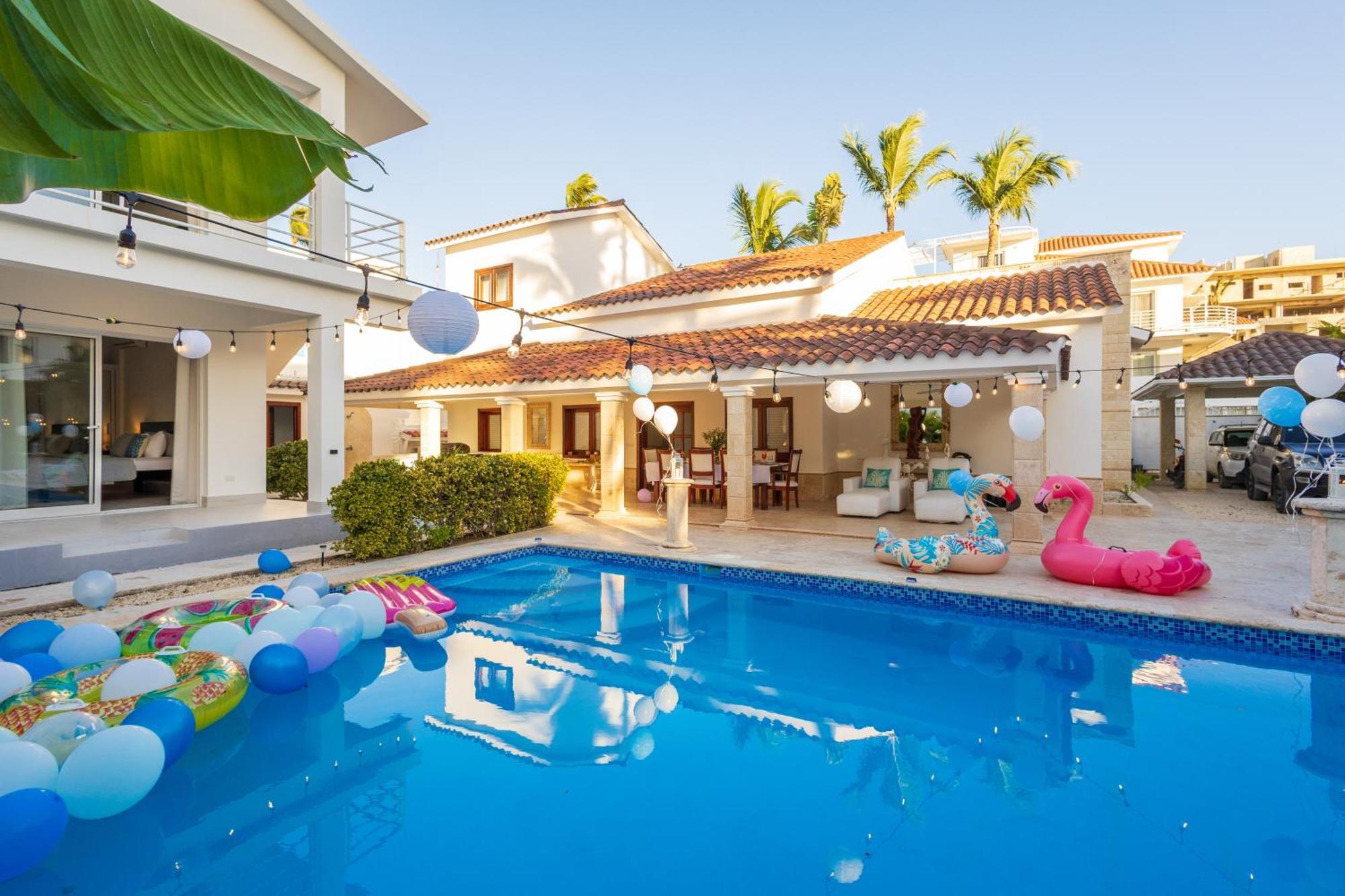 Huge 8-bedroom With Private Pool - Corales Punta Cana