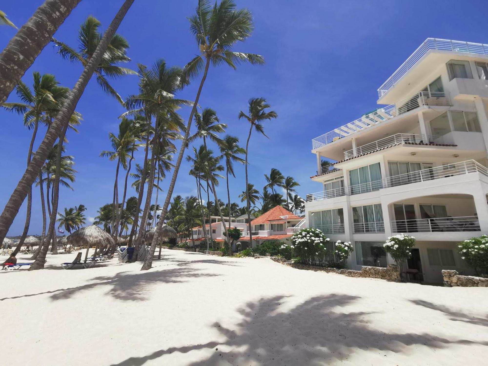 Hotel Deluxe Bavaro Beach & Spa - Best Price For Long Term Vacation