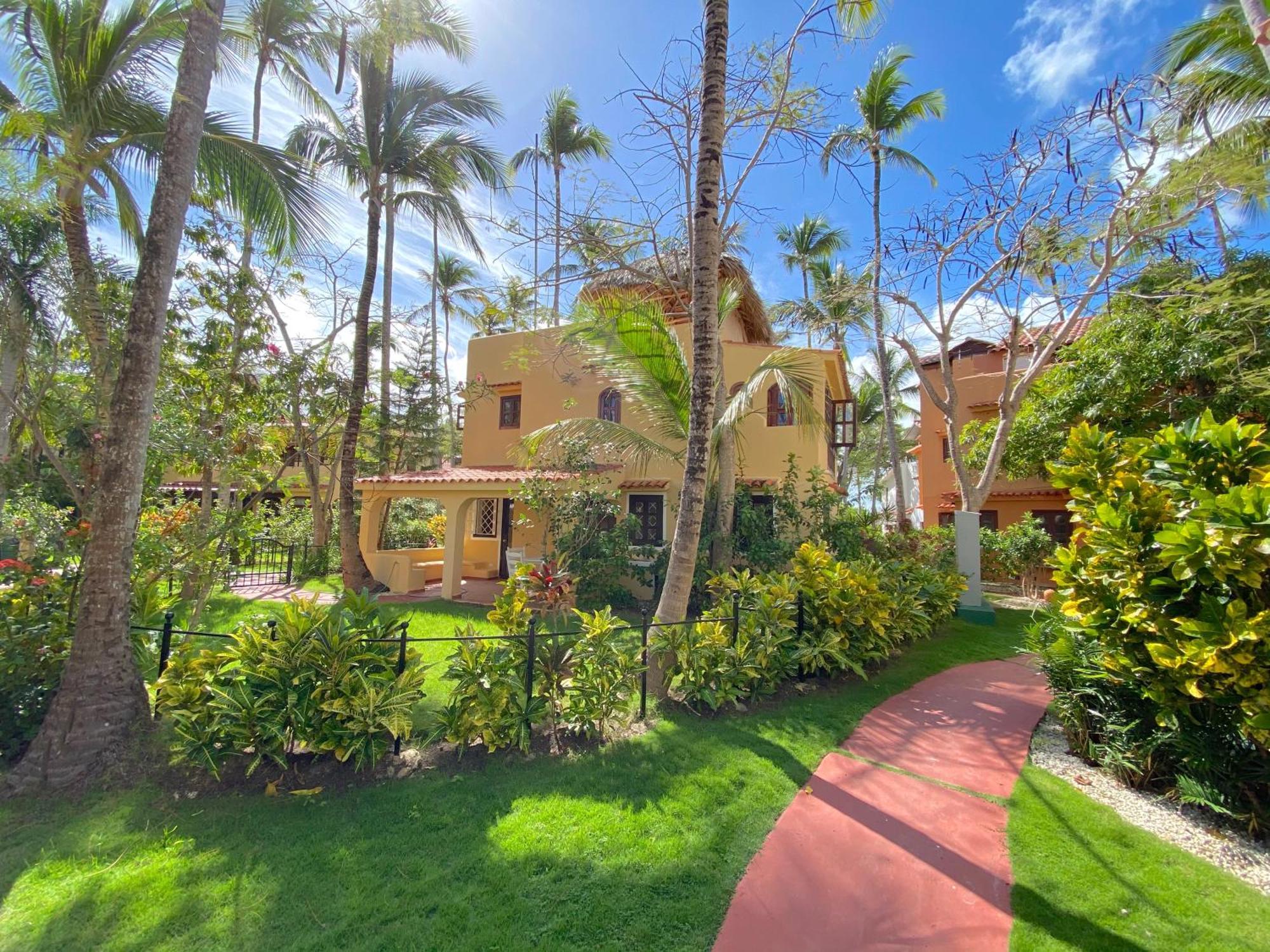 Hotel Deluxe Bavaro Beach & Spa - Best Price For Long Term Vacation