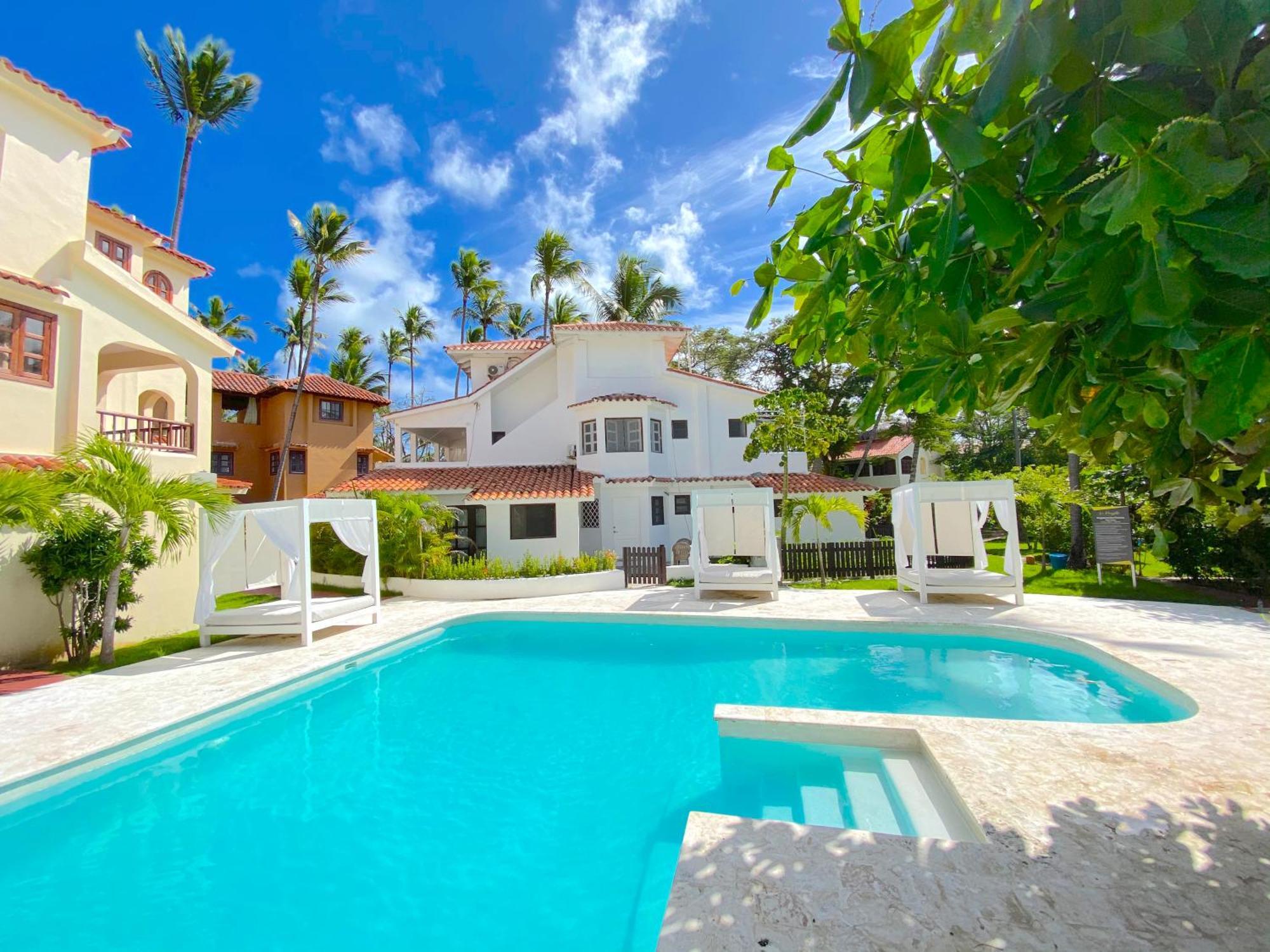 Hotel Deluxe Bavaro Beach & Spa - Best Price For Long Term Vacation