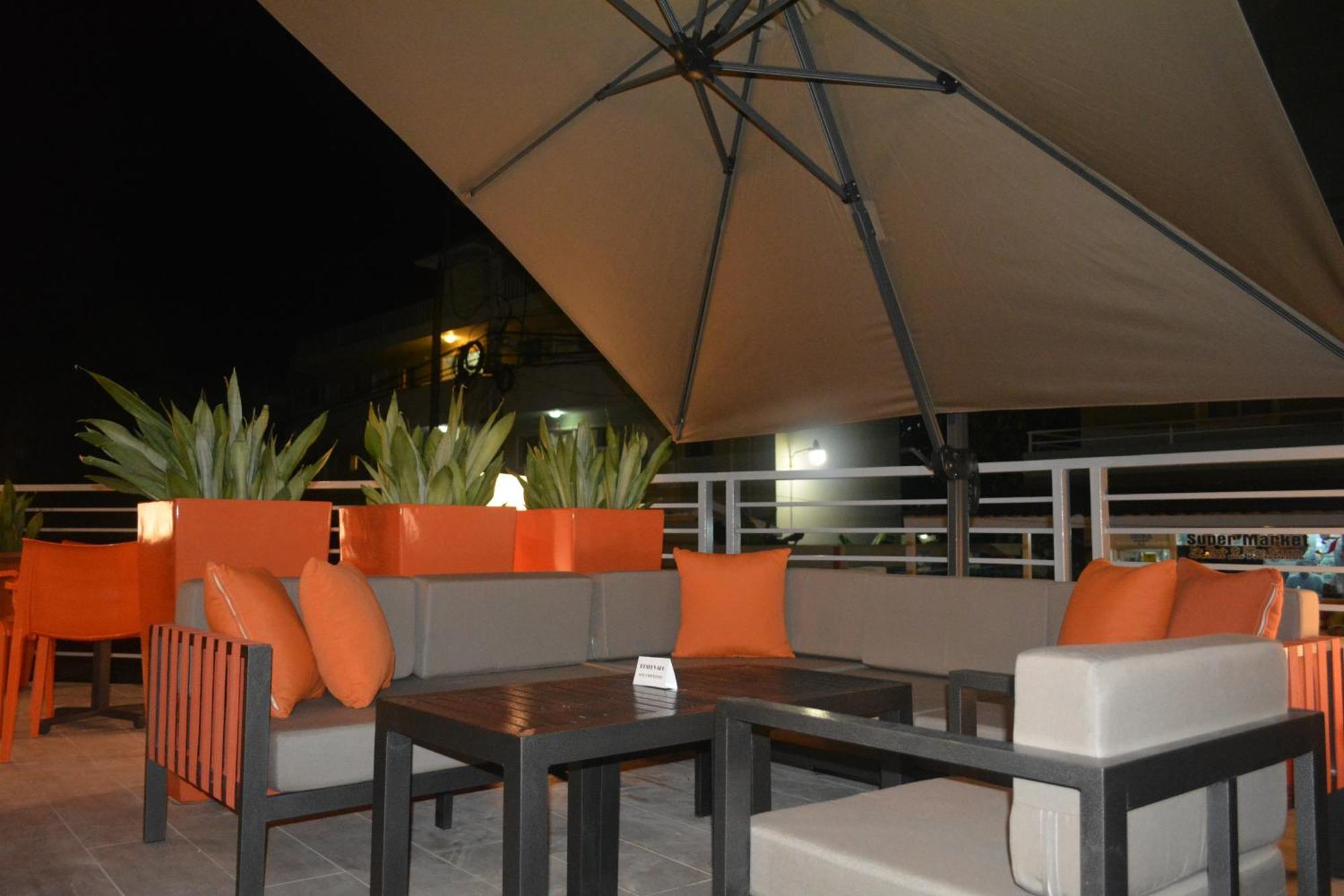 Ducassi Rooftop Pool - Beach Club And Spa Hotel