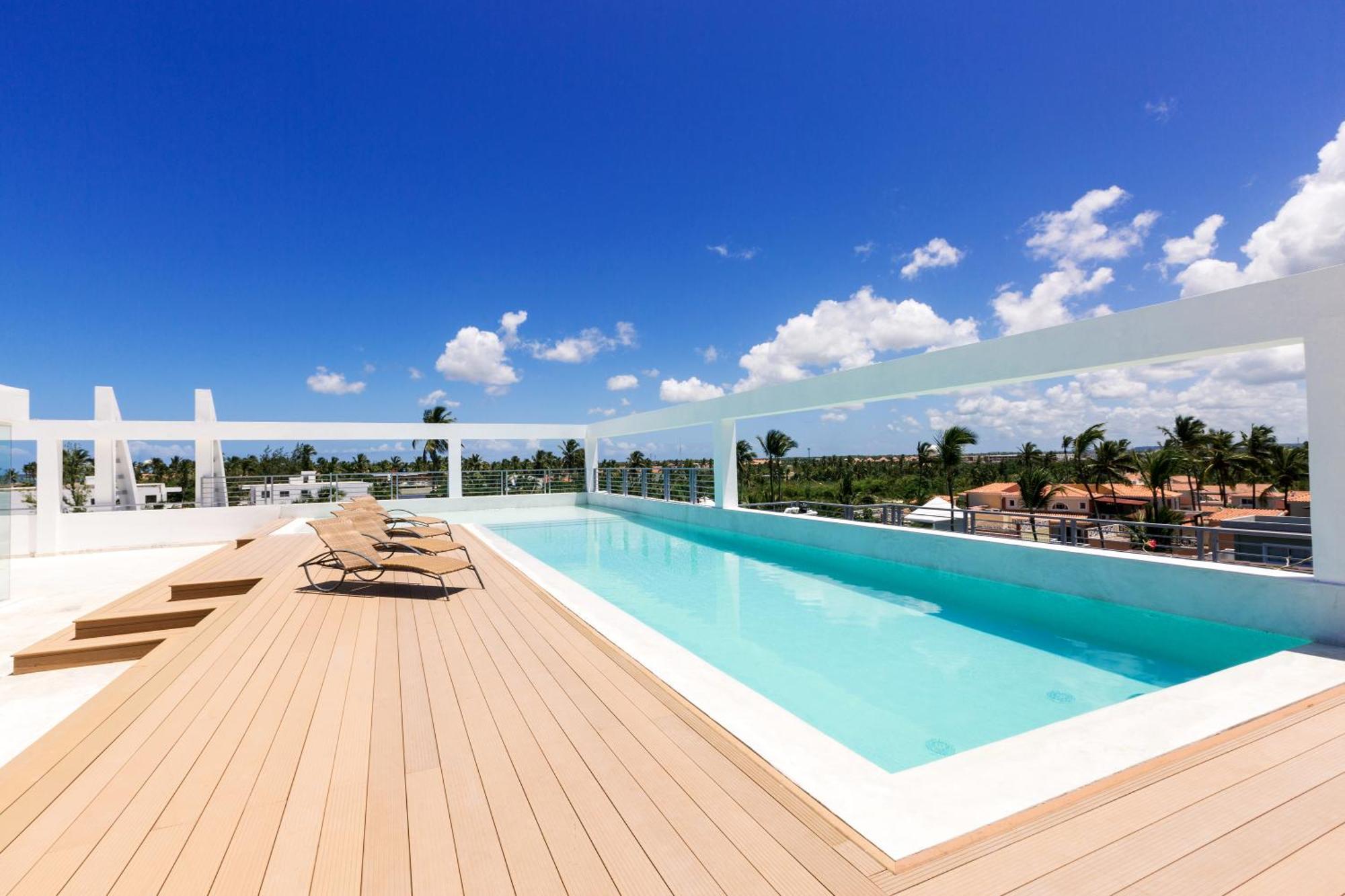 Ducassi Rooftop Pool - Beach Club And Spa 5*