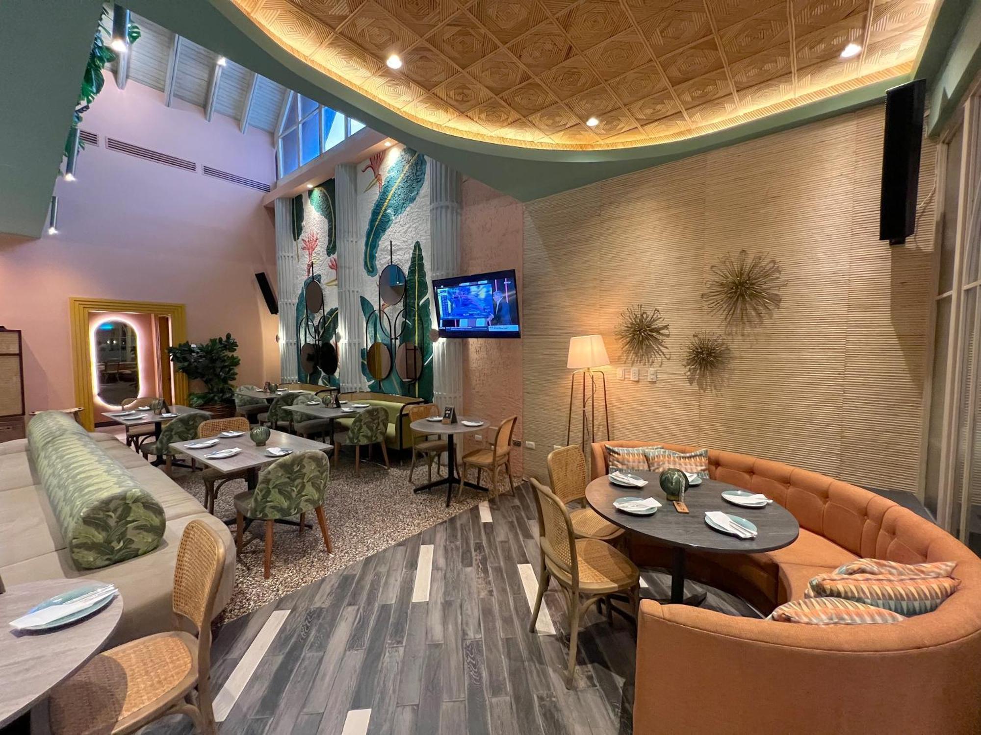 Hotel Vacation With Rooftop Pool, Beach Club, Spa, Restaurants - Playa Los Corales Punta Cana