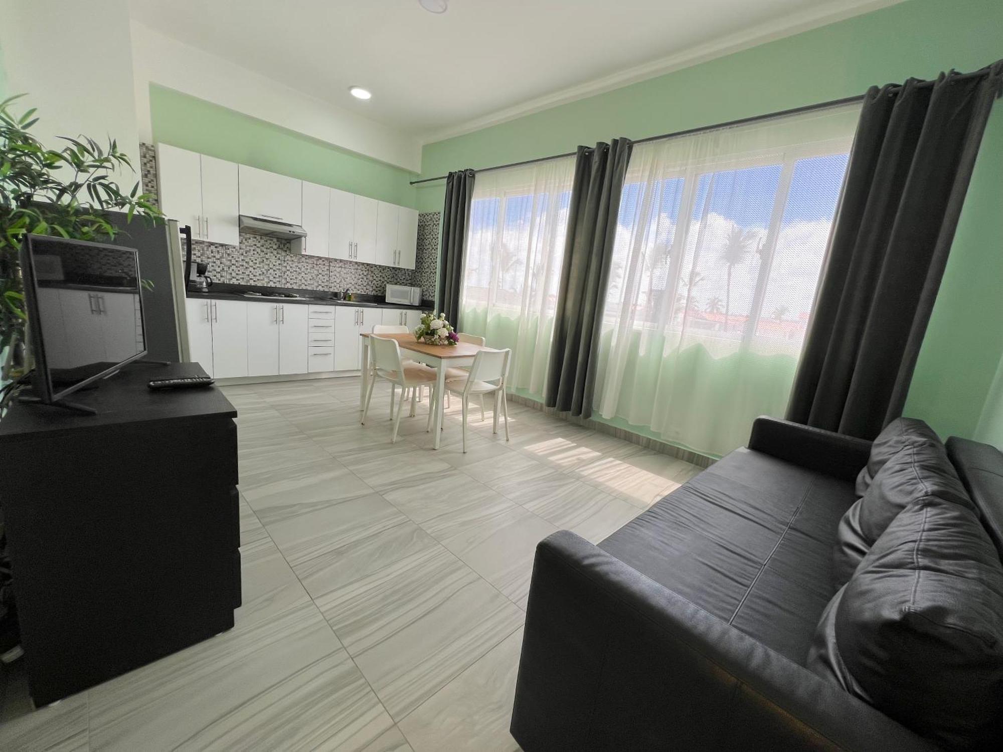 Vacation With Rooftop Pool, Beach Club, Spa, Restaurants - Playa Los Corales Hotel Punta Cana