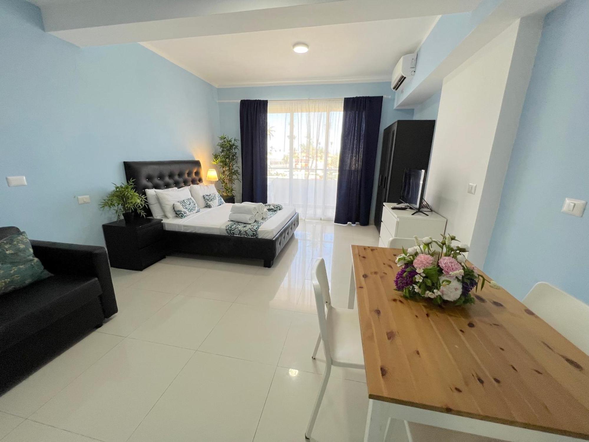 Hotel Vacation With Rooftop Pool, Beach Club, Spa, Restaurants - Playa Los Corales 5*