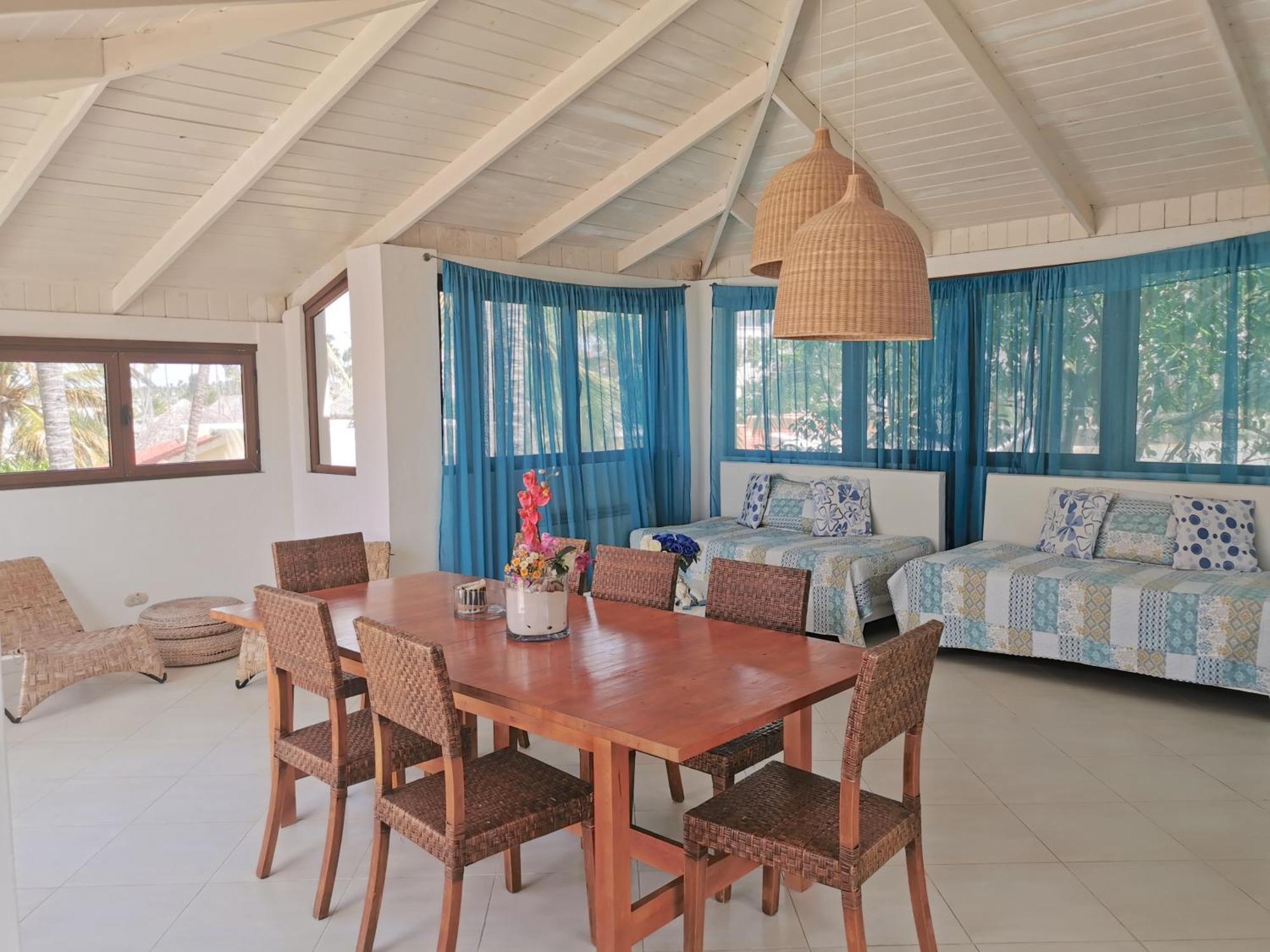 Coral Private Beach And Spa Apartment *