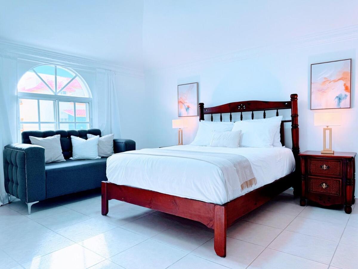 Rooftop, Pool View, Walk To Beach, Dining, Shops Apartment Punta Cana