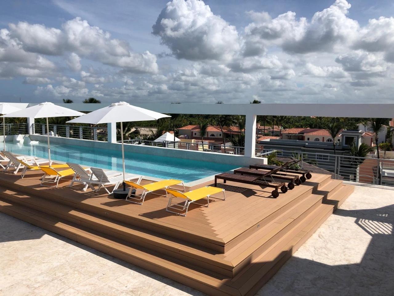 Vacation With Rooftop Pool, Spa, Restaurants - Playa Los Corales Hotel Punta Cana