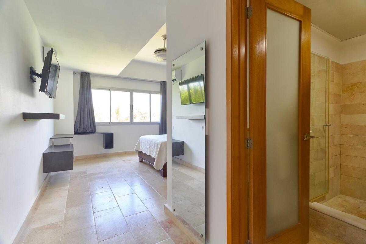 Cap Cana Pool And Access Apartment