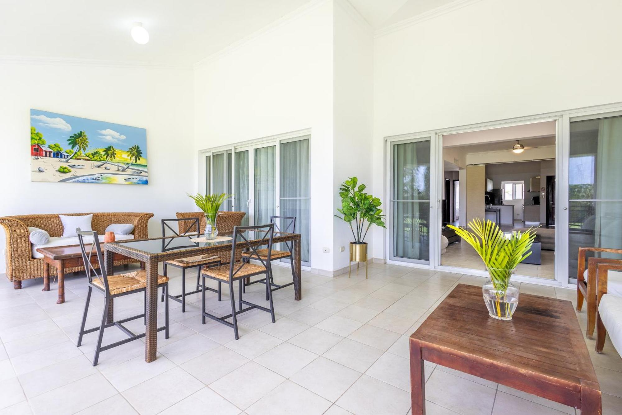 Private & Luxury Cocotal In Gated & Secured Community Apartment