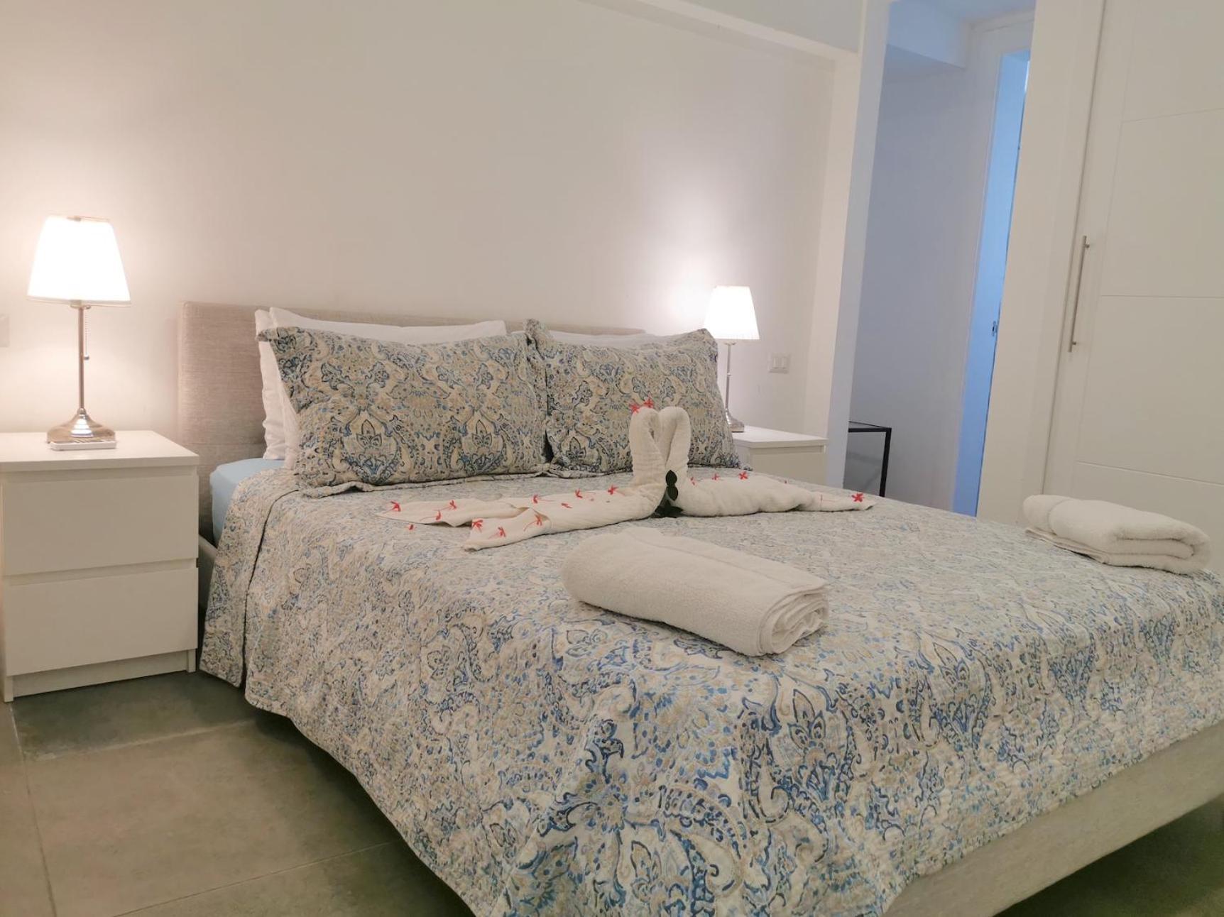 Apartahotel Serenara Studios And Suites - Los Corales Beach - Great Location With Many Restaurants
