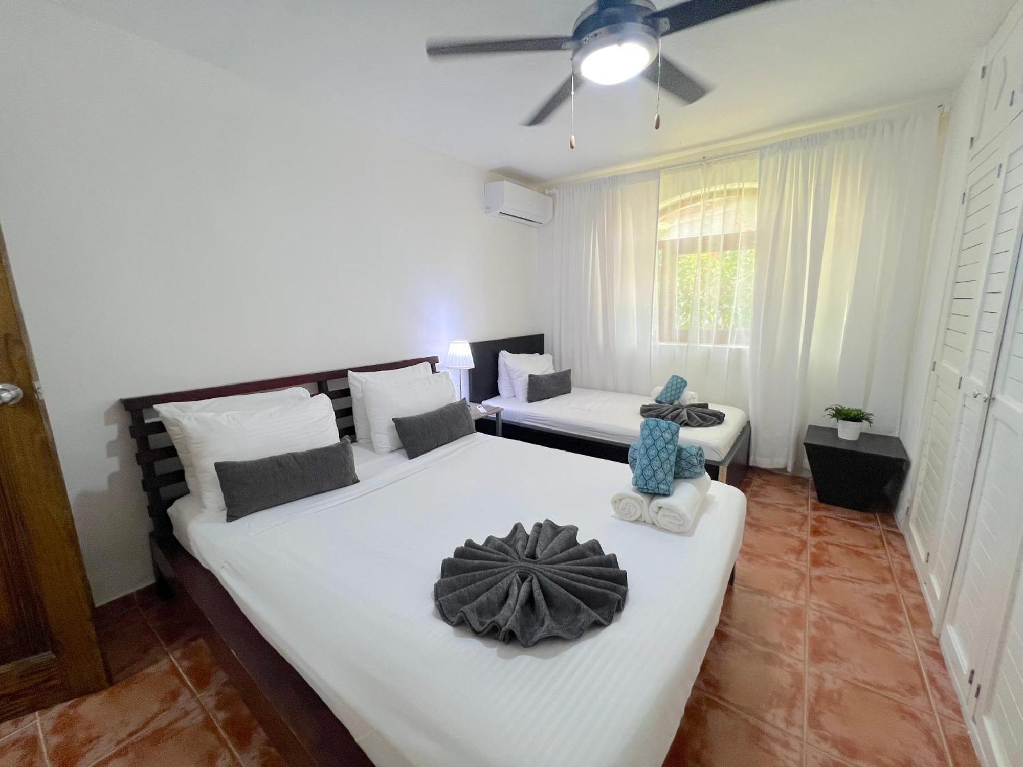 Caribbean Villas And Suites - Playa Los Corales - Wifi, Beach Club Aparthotel