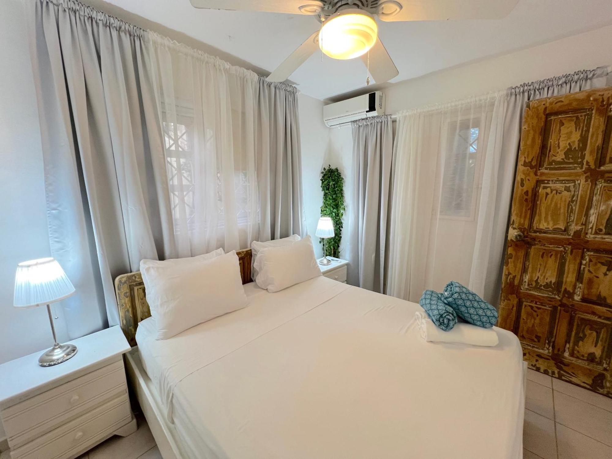 Aparthotel Caribbean Villas And Suites - Playa Los Corales - Wifi, Beach Club Punta Cana