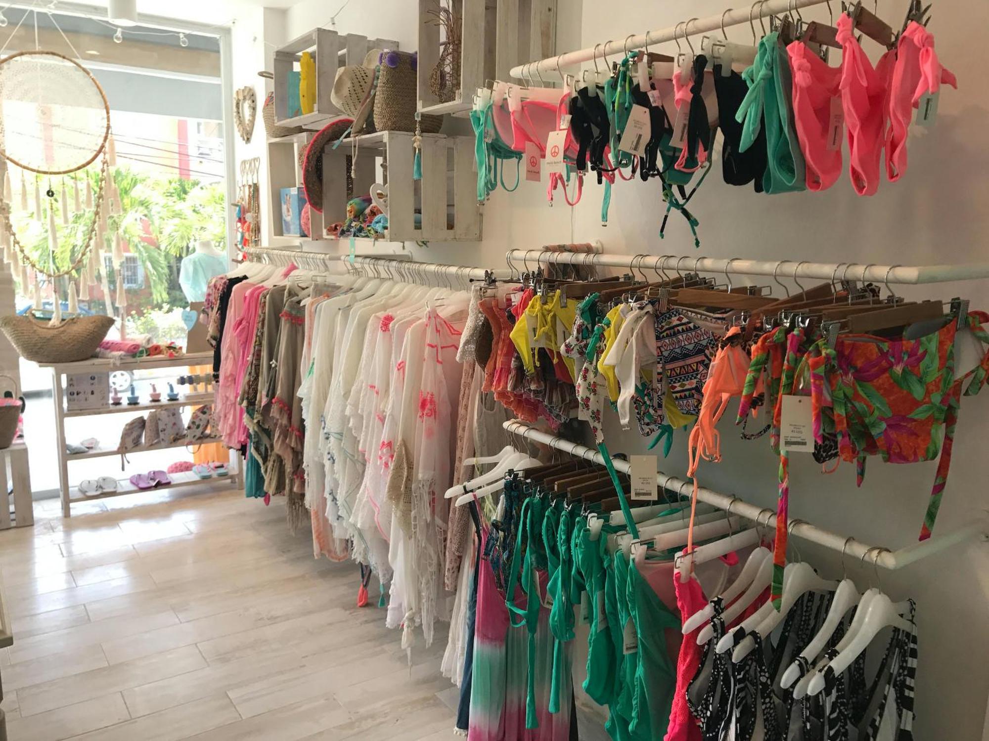 Apartahotel Serenara Studios And Suites - Los Corales Beach - Great Location With Many Restaurants