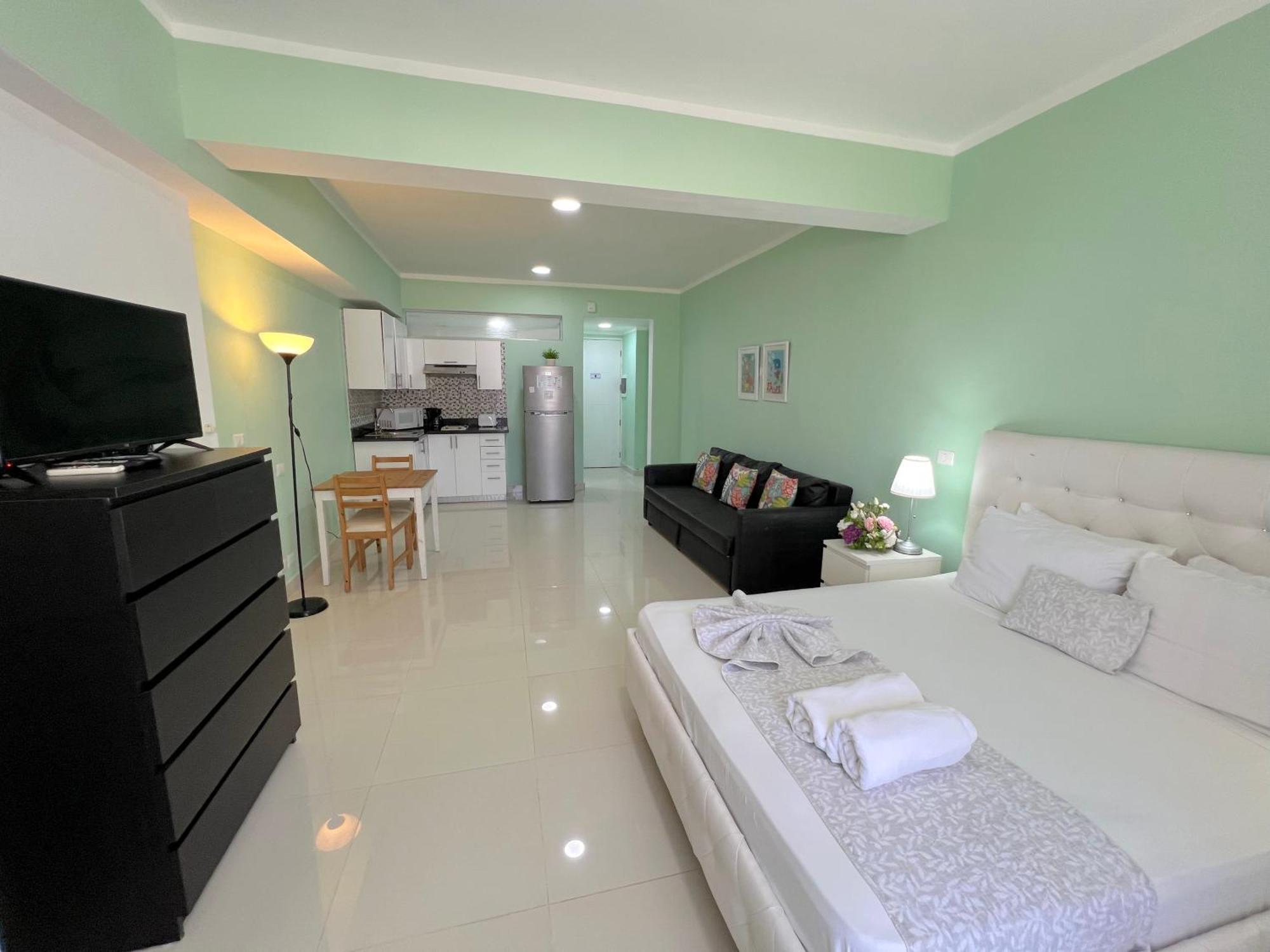Caribbean Deluxe With Rooftop Pool And - Playa Corales Punta Cana