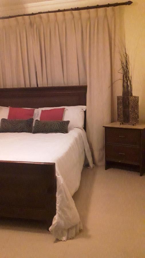 Gasthof Yara Beach Mar De Corales 2