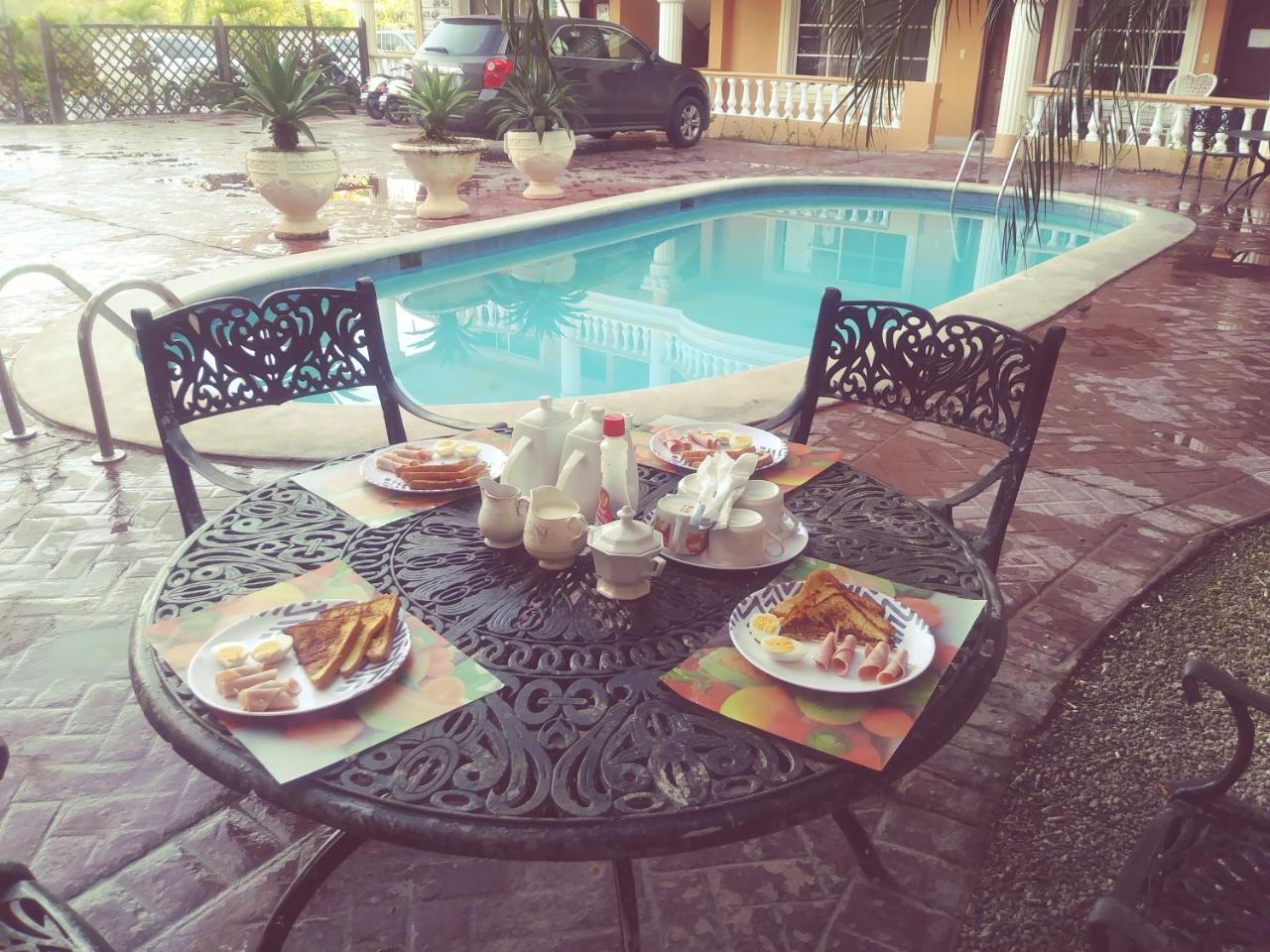 Tamara Shared Bed & Breakfast *