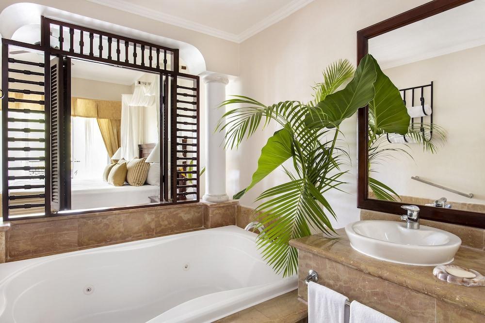 Royal Service At Paradisus Palma Real (adults Only) Hotel 5*