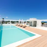 Ducassi Suites Rooftop Pool - Beach Club And Spa