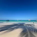 Luxury Beach Penthouse With Pool, Bbq, Ac, Wi-Fi, 5-Min Walk To El Cortecito & Bavaro Beaches, Punta Cana