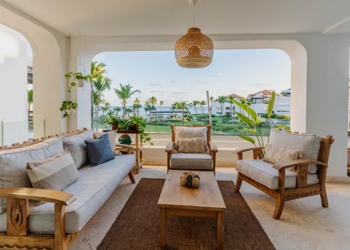 Punta Palmera Beachfront Apartment
