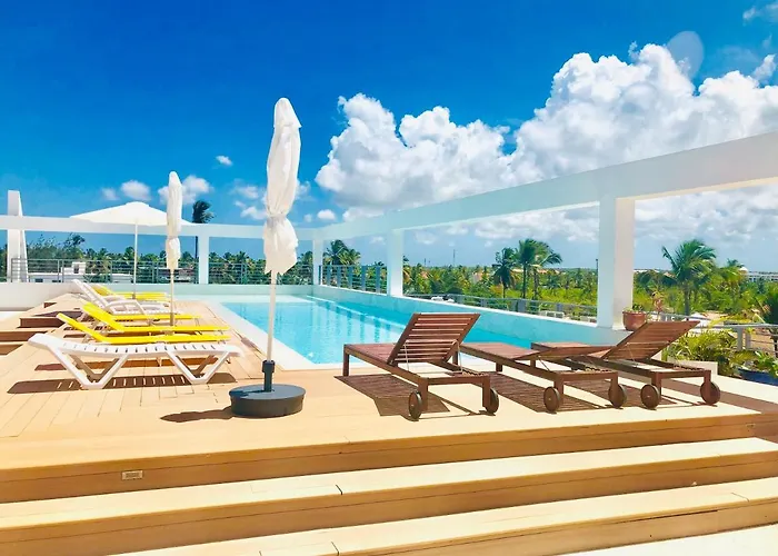 Ducassi Rooftop Pool & Beach Club