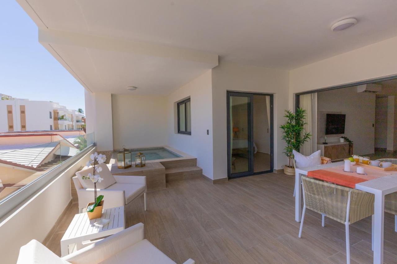 Apartment Gorgeous With Private Picuzzi Steps From Punta Cana