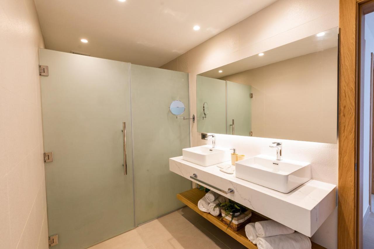 Apartment Gorgeous With Private Picuzzi Steps From