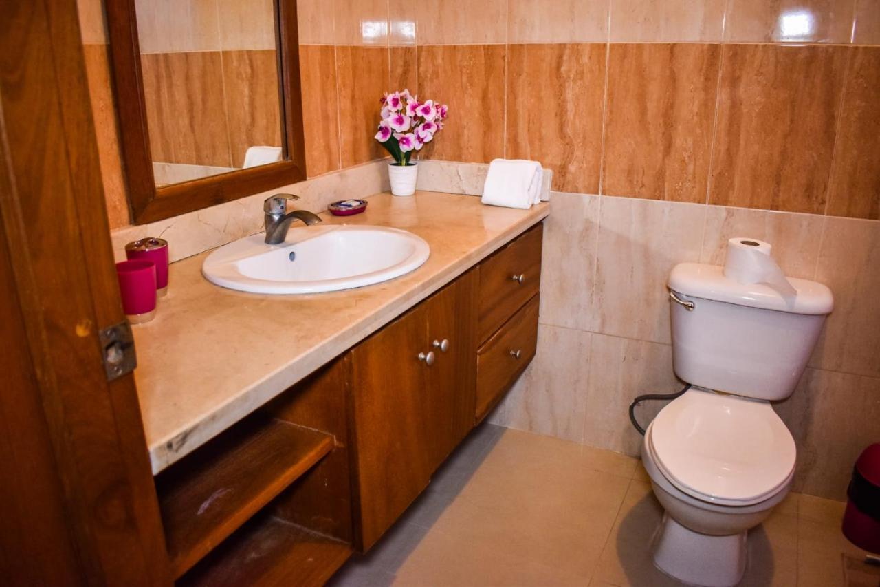 Hostal Palmas De Punta Cana F2 Hostel