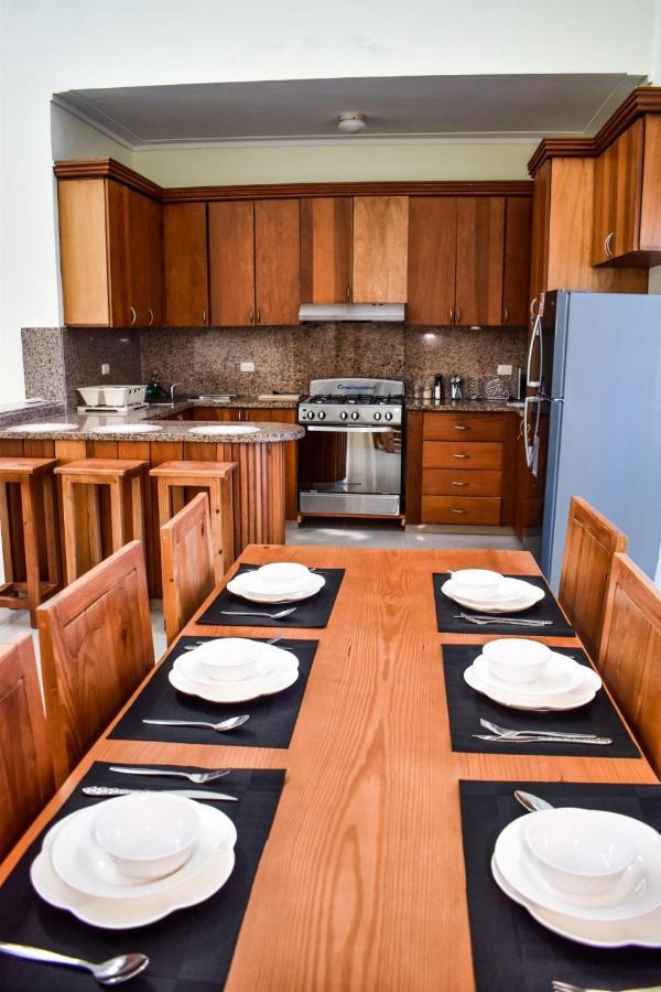 Hostal Palmas De Punta Cana F2