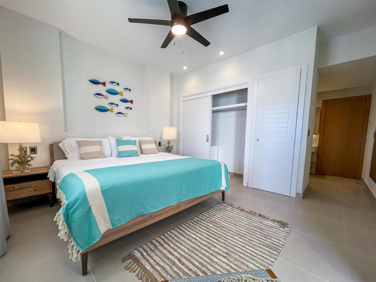 Gorgeous With Private Picuzzi Steps From *
