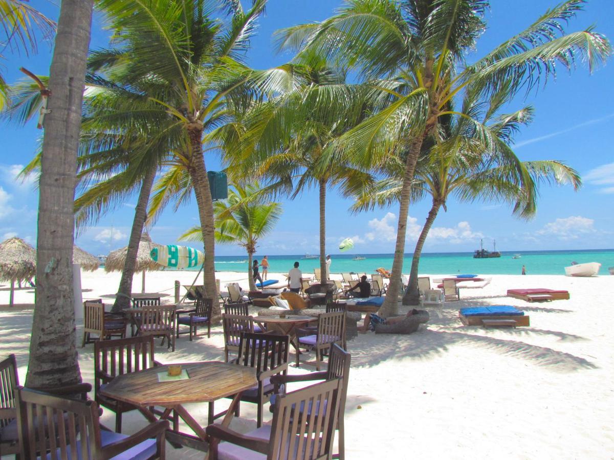 Ducassi Suites Rooftop Pool - Beach Club And