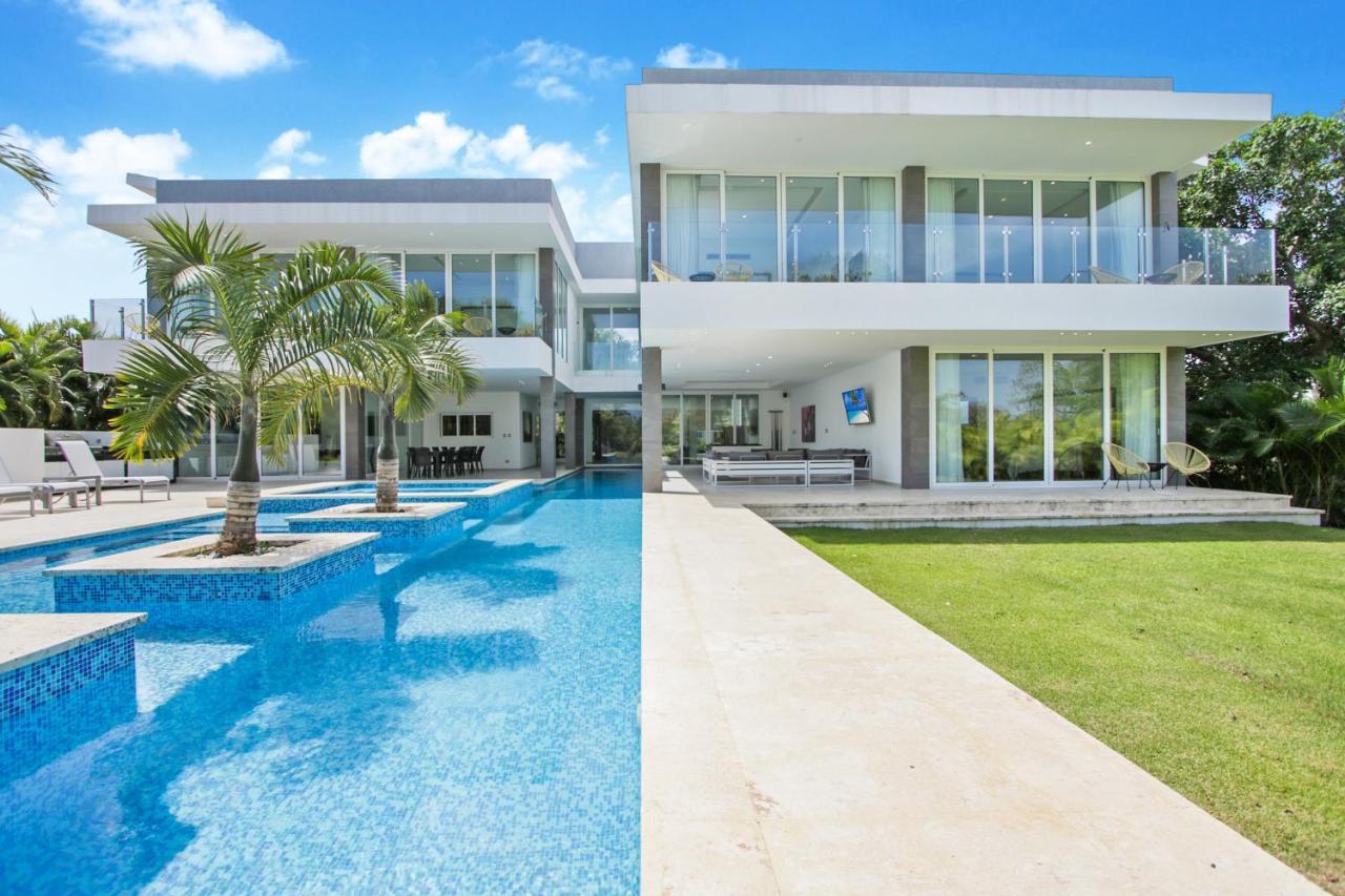 Private Cocotal In Villa *