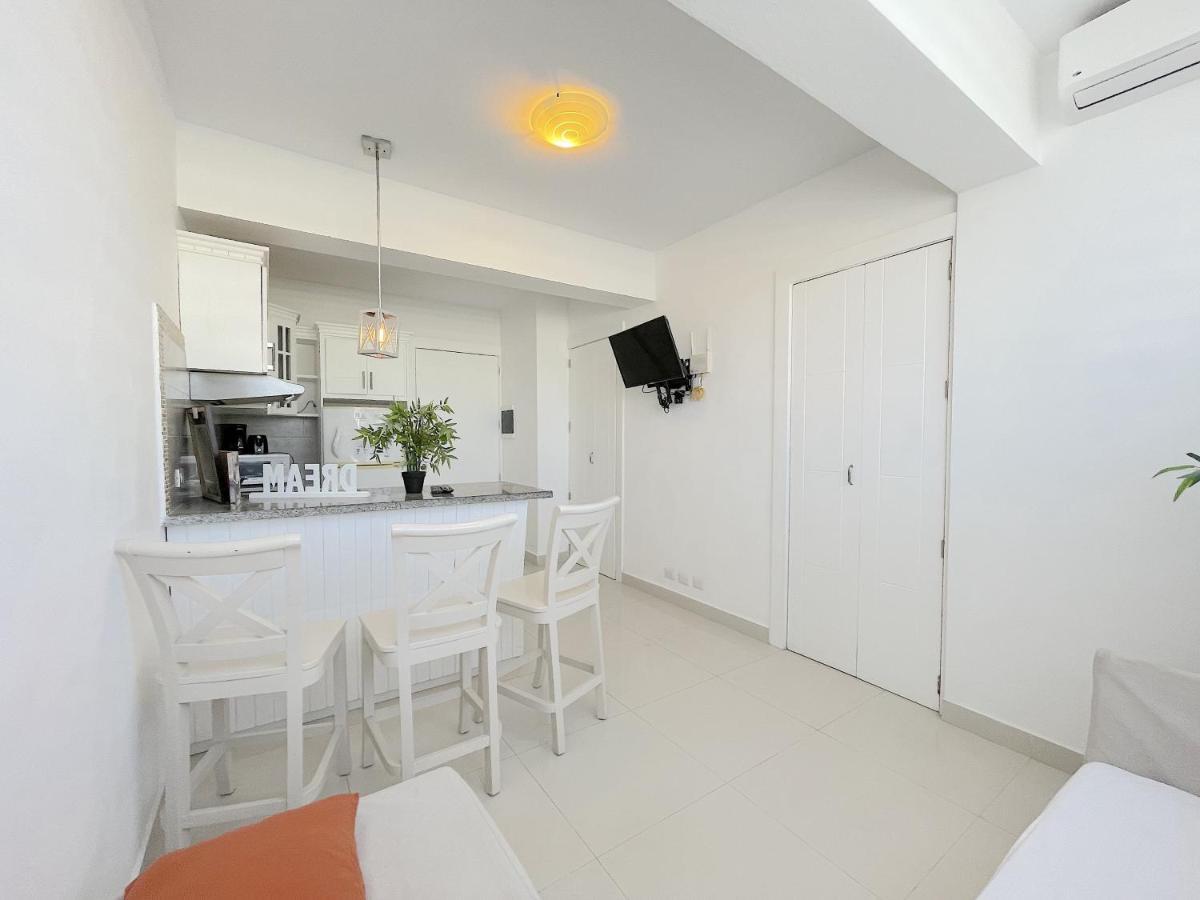 Ducassi & Suites Wifi Club & Hotel 5*